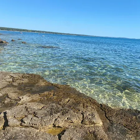 Leonard - Modern With Private Rooftop Jacuzzi & Sea Views, Barbariga, Vodnjan, Istria, Croatia Appartement Barbariga