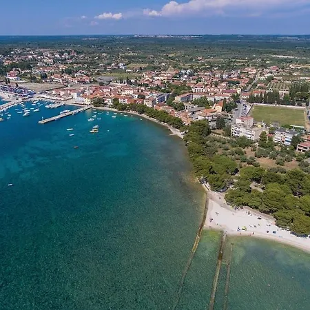 아파트 Leonard - Modern With Private Rooftop Jacuzzi & Sea Views, Barbariga, Vodnjan, Istria, Croatia *