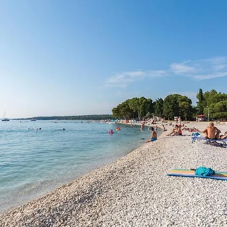 Leonard - Modern With Private Rooftop Jacuzzi & Sea Views, Barbariga, Vodnjan, Istria, Croatia *