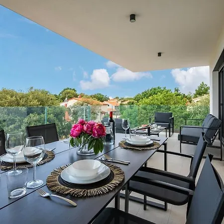 Leonard - Modern With Private Rooftop Jacuzzi & Sea Views, Barbariga, Vodnjan, Istria, Croatia 아파트