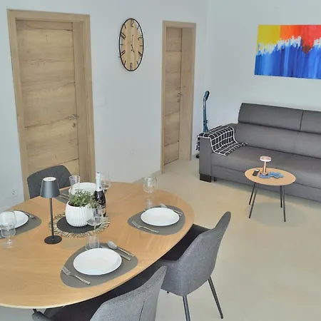 Διαμέρισμα Leonard - Modern With Private Rooftop Jacuzzi & Sea Views, Barbariga, Vodnjan, Istria, Croatia Barbariga