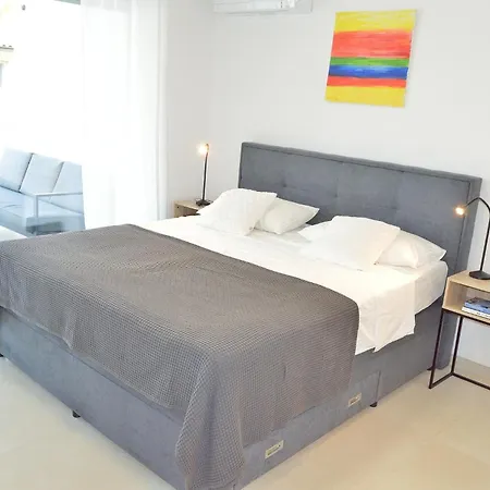 Διαμέρισμα Leonard - Modern With Private Rooftop Jacuzzi & Sea Views, Barbariga, Vodnjan, Istria, Croatia *