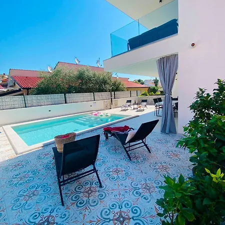 Apartmán Leonard - Modern With Private Rooftop Jacuzzi & Sea Views, Barbariga, Vodnjan, Istria, Croatia
